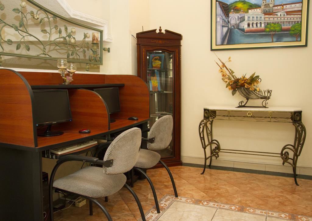 Eugenia Hotel Quito Exterior photo