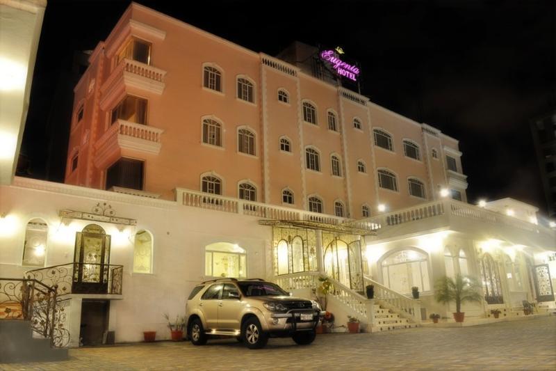 Eugenia Hotel Quito Exterior photo